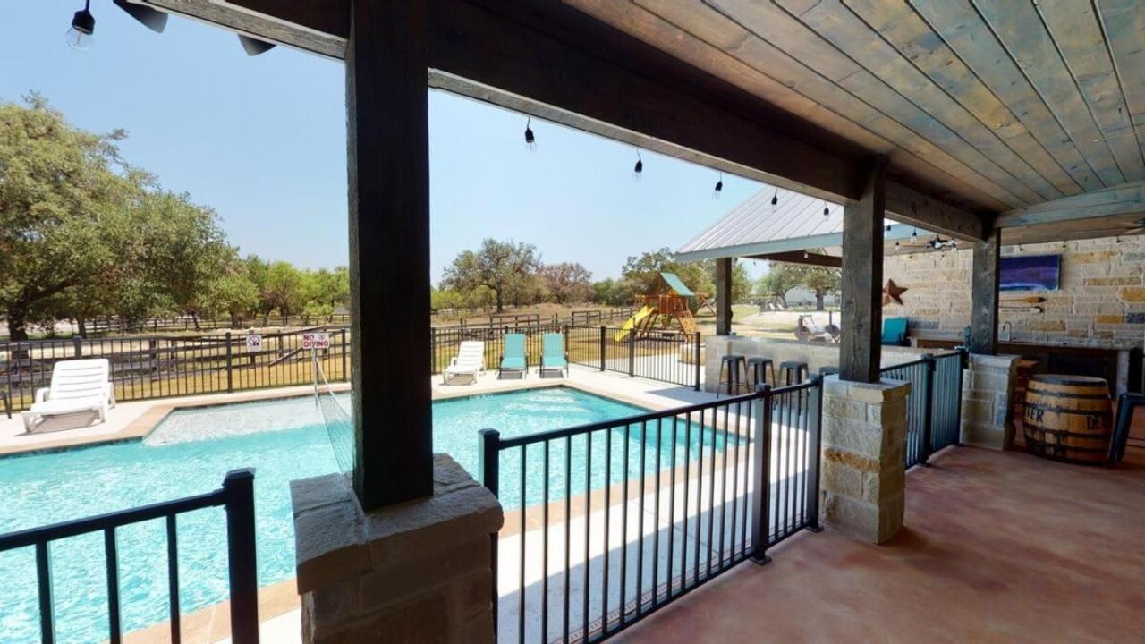 Heartstone Lodge Concan Zewnętrze zdjęcie