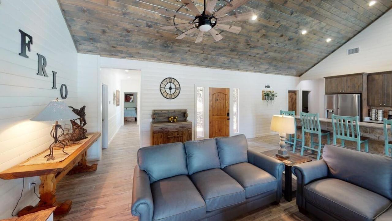 Heartstone Lodge Concan Zewnętrze zdjęcie